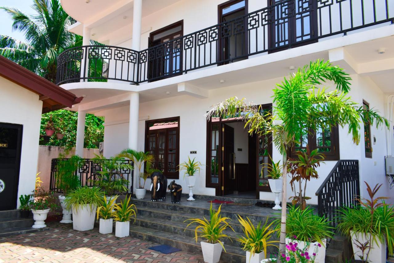Alffa Guest Inn ตรินโคมาลี ภายนอก รูปภาพ