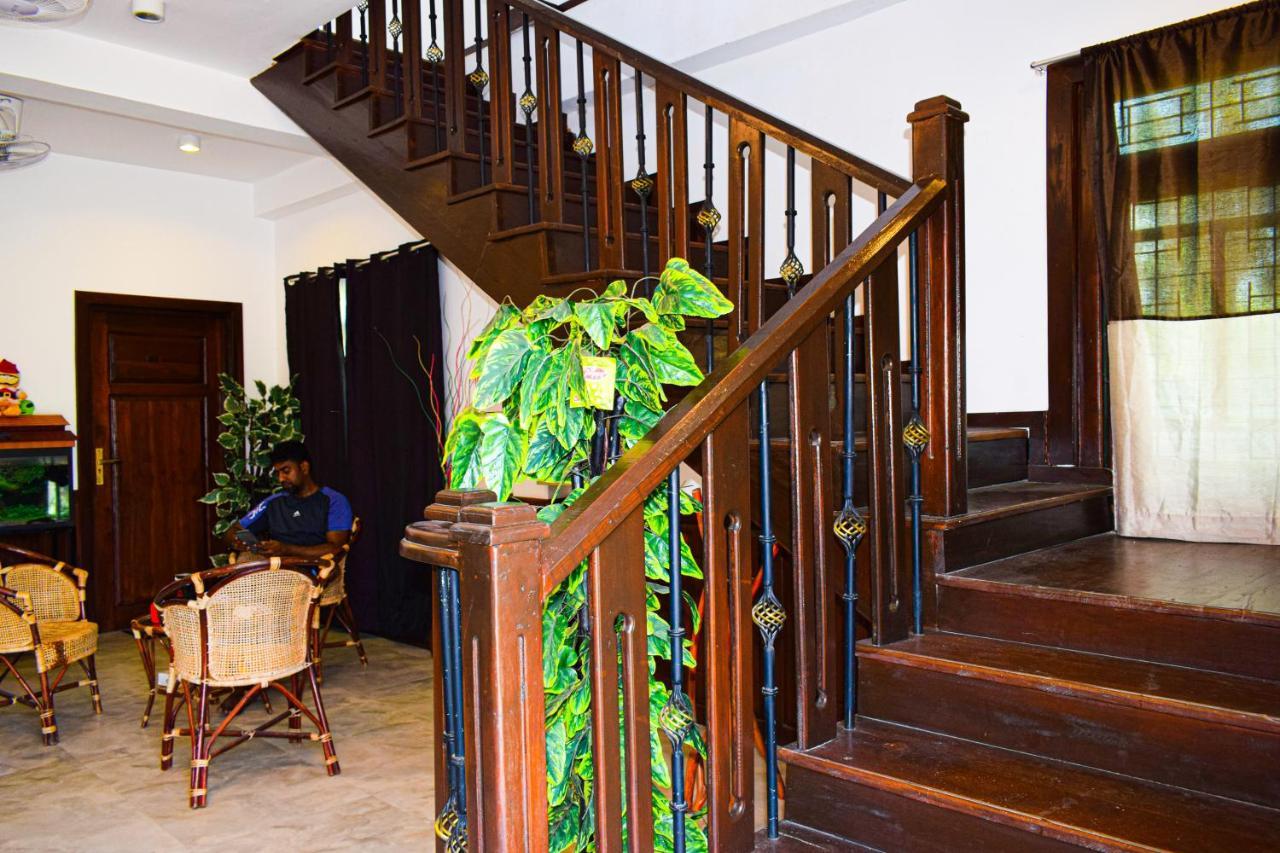 Alffa Guest Inn ตรินโคมาลี ภายนอก รูปภาพ